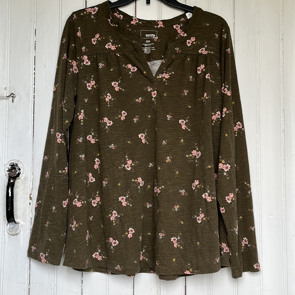 🌻3/$20, Sonoma long sleeve floral print shirt